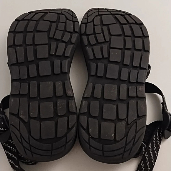 Madden Girl Comfort Rubber Sole, Reflective Stripe, Athletic, Walking Sa… - Picture 4 of 8